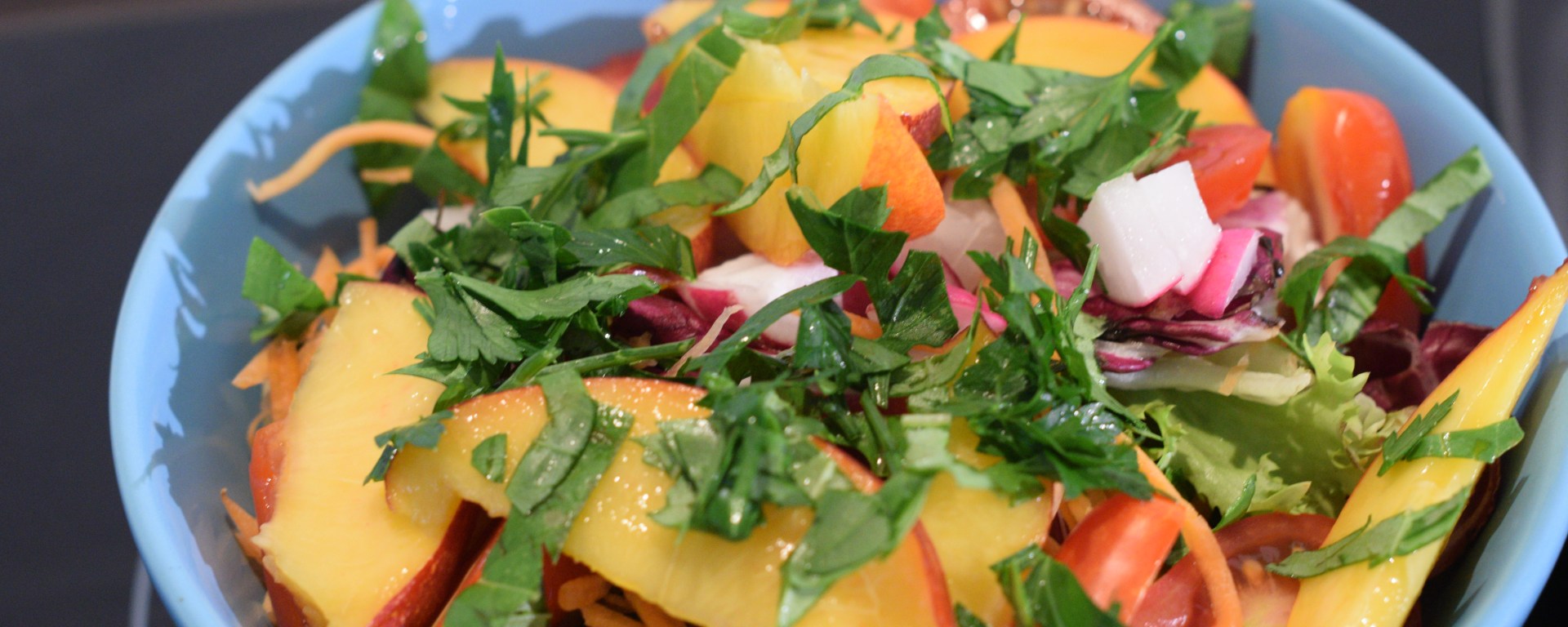 basic summer salad, healthy salad, salad with fruit, nectarine